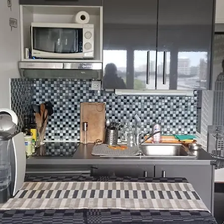Studio Proche Village Olympique Apartamento *